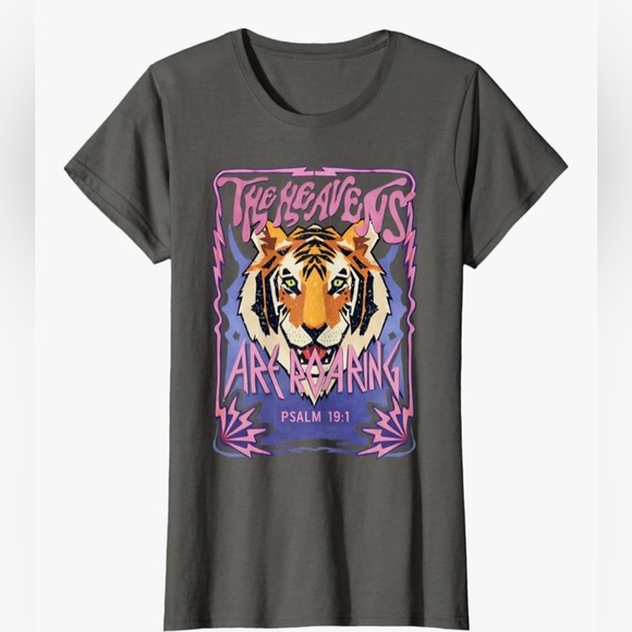 Tops - Graphic Tiger Tee - 'The Heavens Are Roaring' NWOT